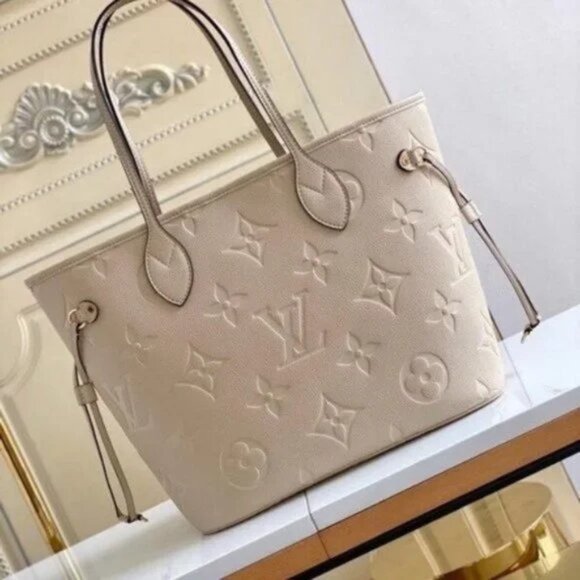 Louis Vuitton LV NEVERFULL MM M45684 Tourterelle Gray - Picture 1 of 5